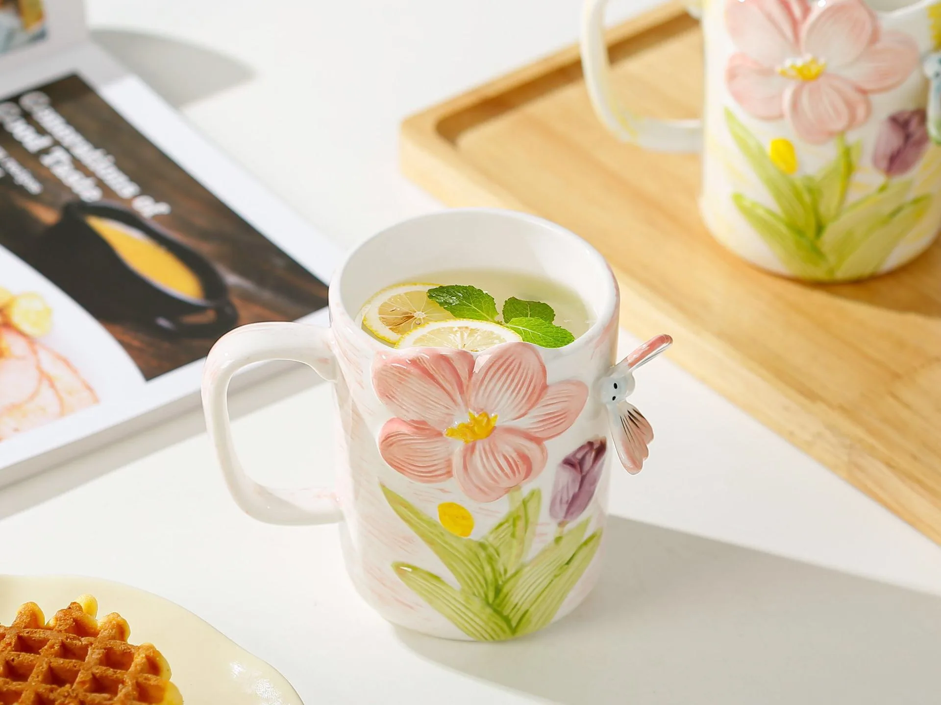 Ly Sứ Hoa Bướm Nổi 3D Vẽ Tay 400ml - Ly Gốm Vẽ Thủ Công Uống Trà Cà Phê - Ảnh 3